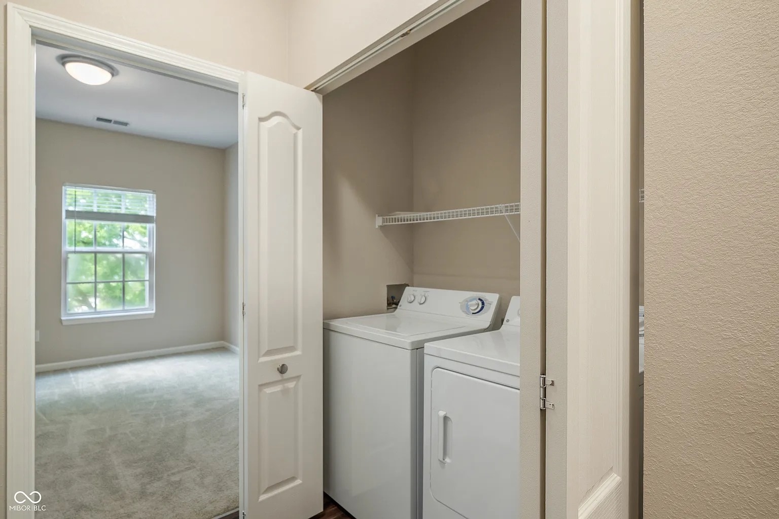 Washer & Dryer - 12833 Tradd St