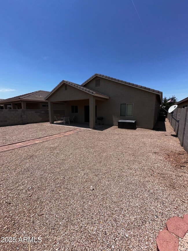 Building Photo - 36113 N Mirandesa Dr