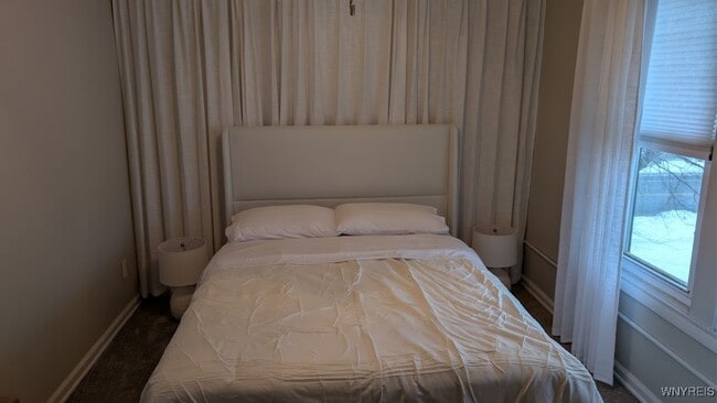 Building Photo - 166 Glen Ave