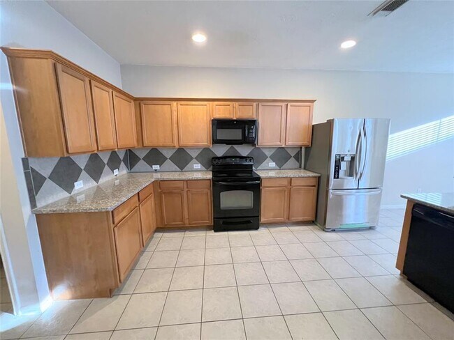 Building Photo - 5323 Brookway Dr