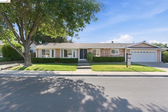 Building Photo - 1077 Bellamy Ct