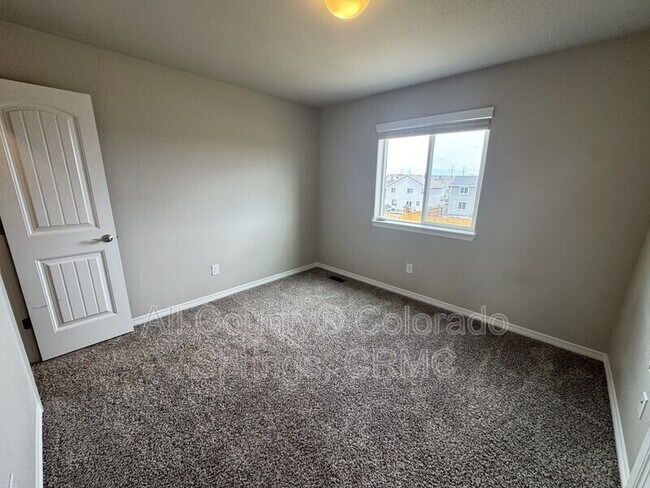 Building Photo - 6471 Weiser Dr