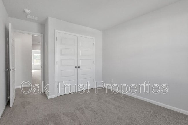 Building Photo - 726 Ridgley Dr