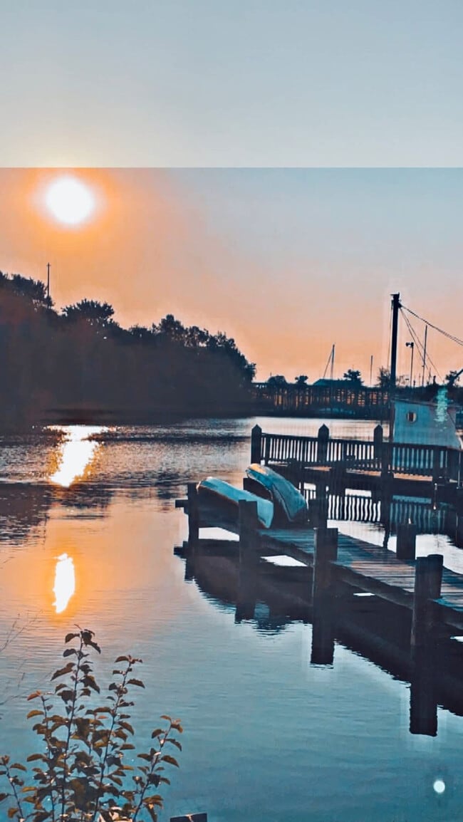 Building Photo - 14380 Calvert St