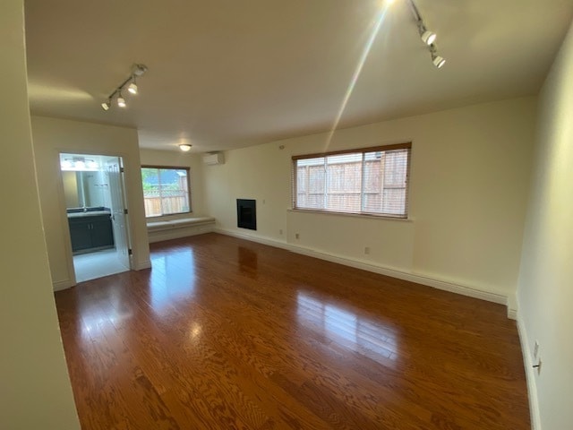 Building Photo - 340 Bishop Ave