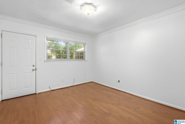 Building Photo - 3127 Lancaster Ct
