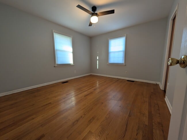 Building Photo - 6138 Village Hwy