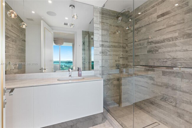 Building Photo - 10203 Collins Ave