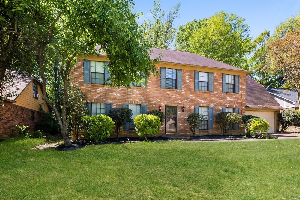 Building Photo - 8169 Cairn Dr
