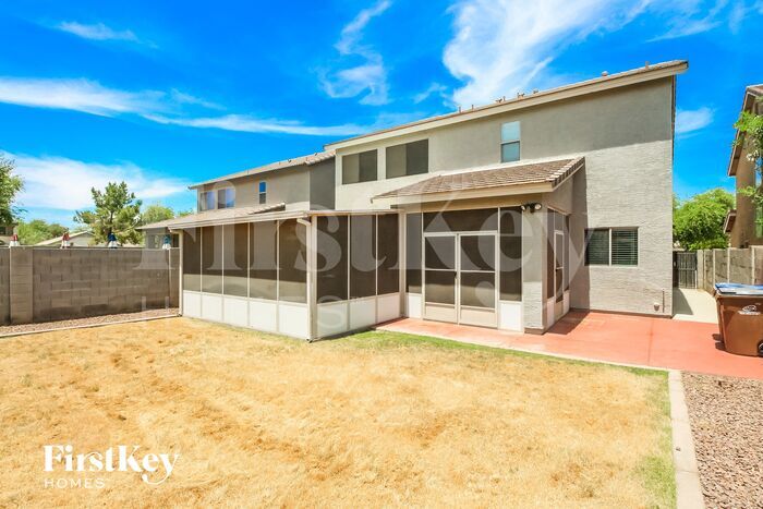 Building Photo - 617 E Payton Cir
