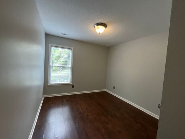 Building Photo - Poplar Grove! Northwest Schools - Updated ...