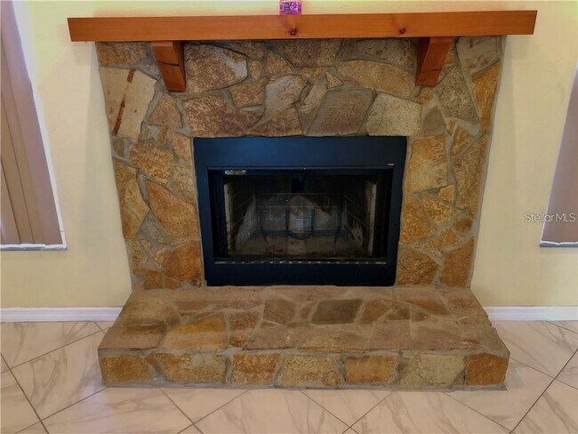 Building Photo - 369 Sterling Dr