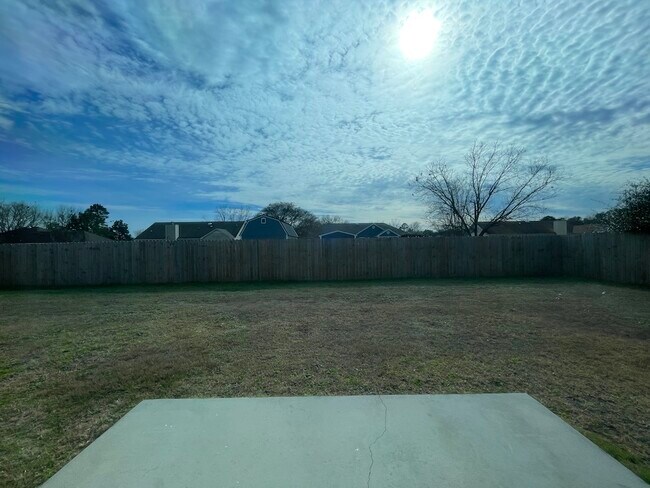 Building Photo - 3931 Karaline Cir