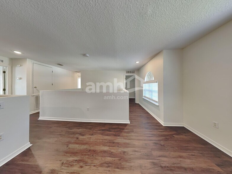 Building Photo - 11997 Mission Creek Ln