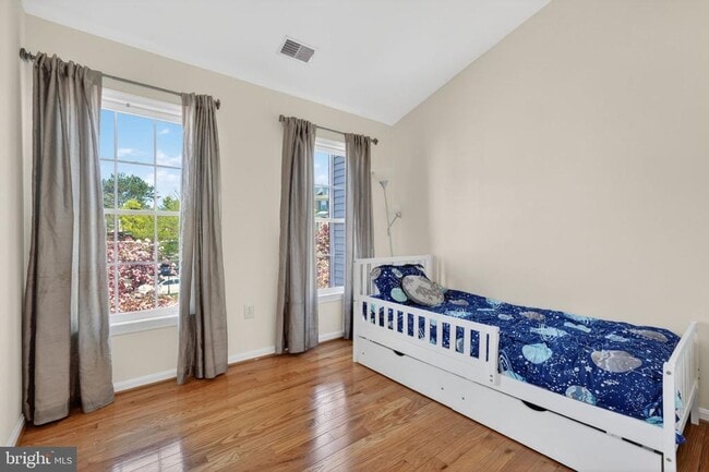 Building Photo - 8010 Readington Ct