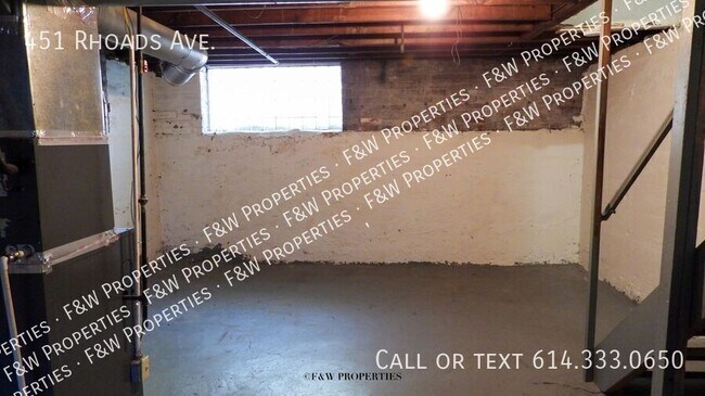 Building Photo - 451 Rhoads Ave