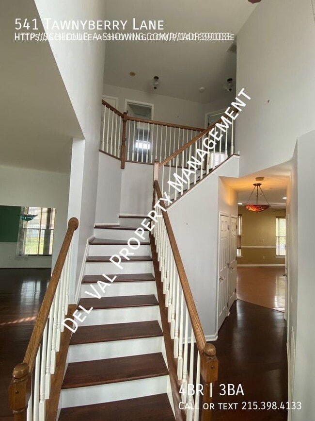Building Photo - 541 Tawnyberry Ln