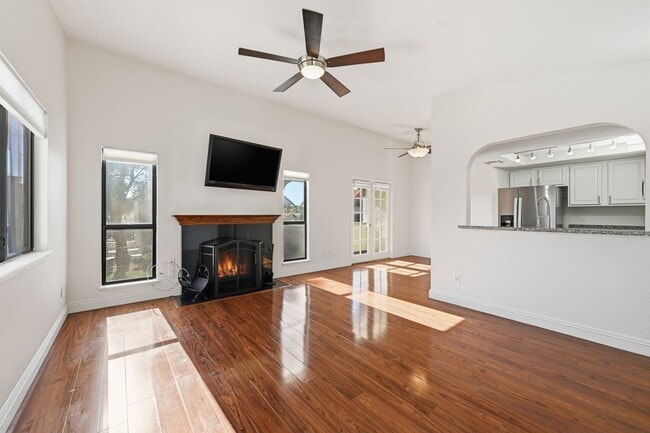 Building Photo - Status: Accepting Applications