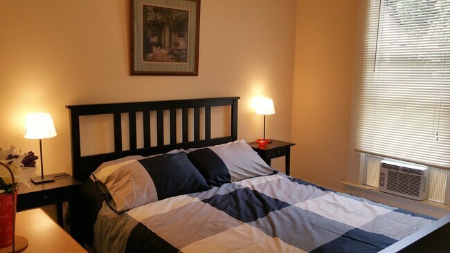 second bedroom - 131 SW Hooker St