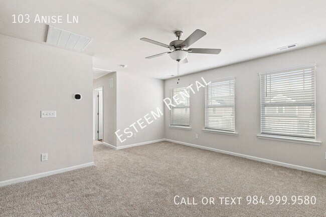 Building Photo - 103 Anise Ln