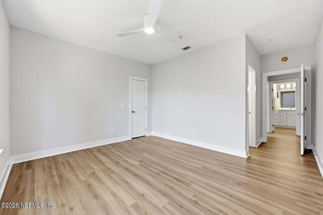Building Photo - 211 Colima Ct