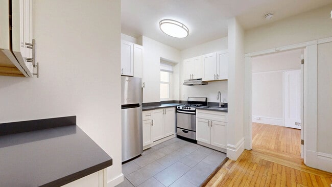 Building Photo - 422 Ellis St