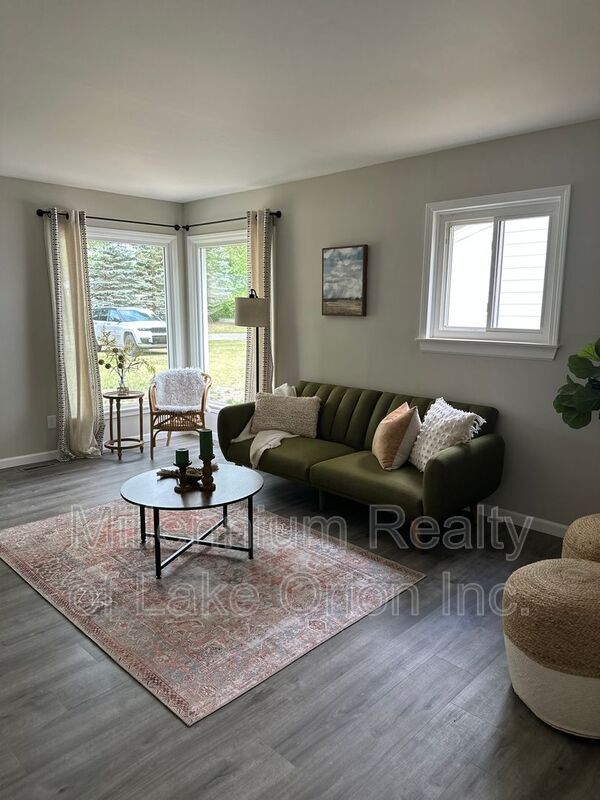 Building Photo - 4811 Summerhill Dr