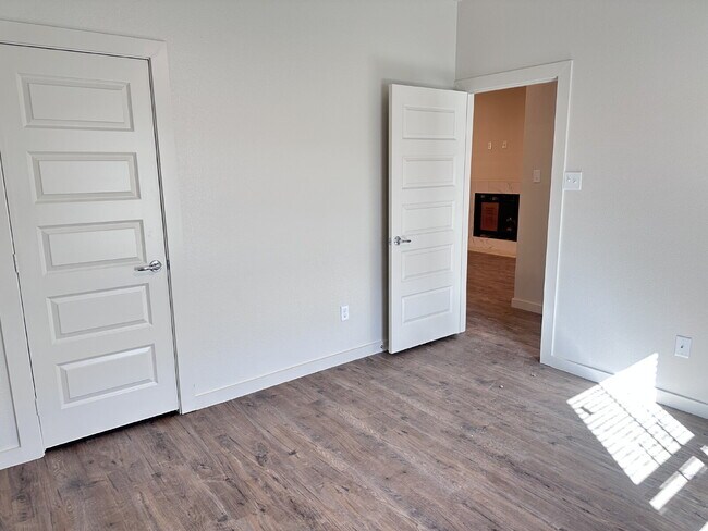 Building Photo - Charming 3-Bed, 2-Bath Home on Albany Ave – Spacious 1488 Sq Ft in Lubbock!