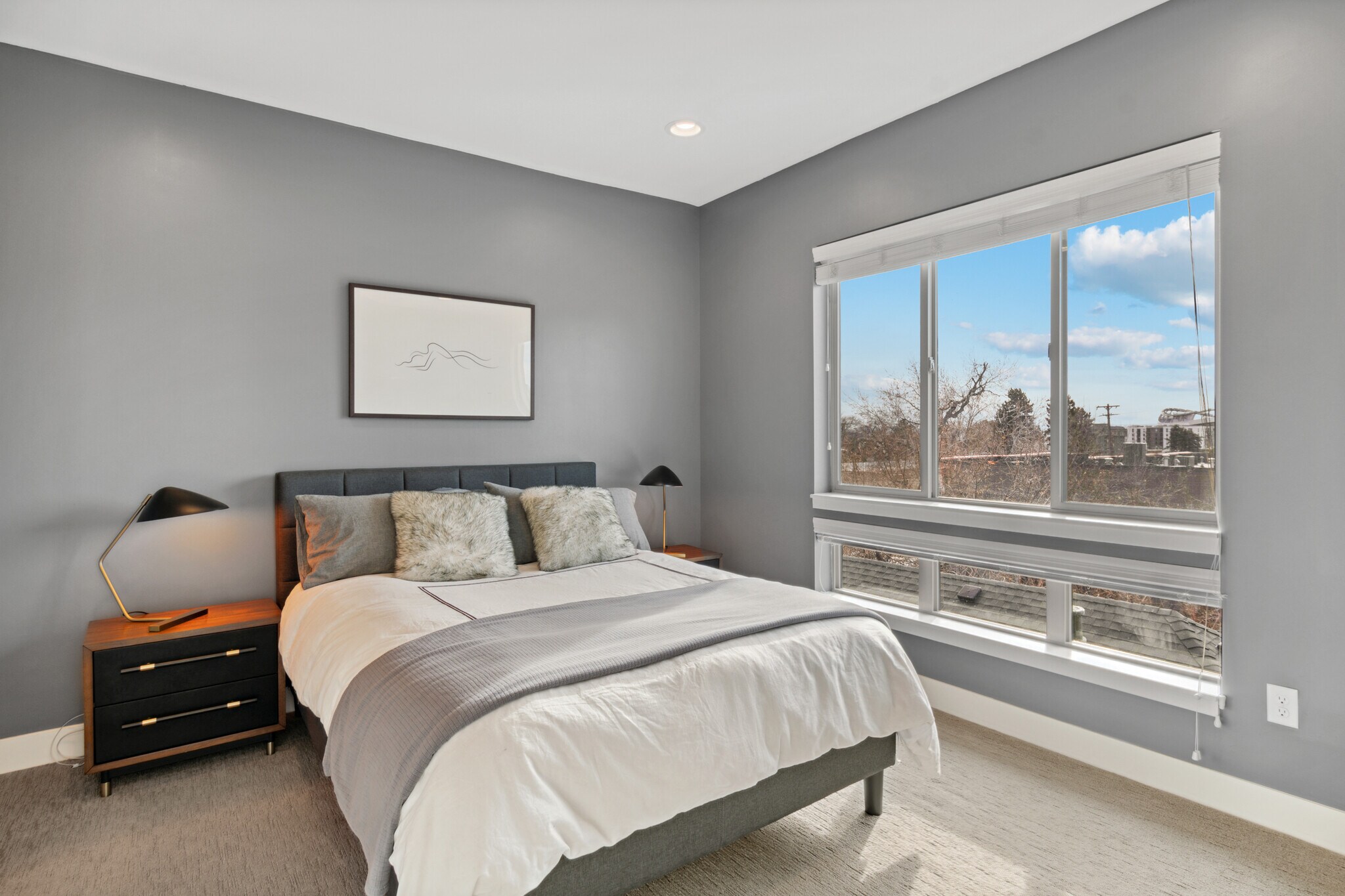 Building Photo - 2345 Decatur St