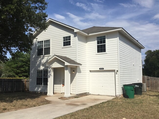 Primary Photo - 3500 Banda Ln
