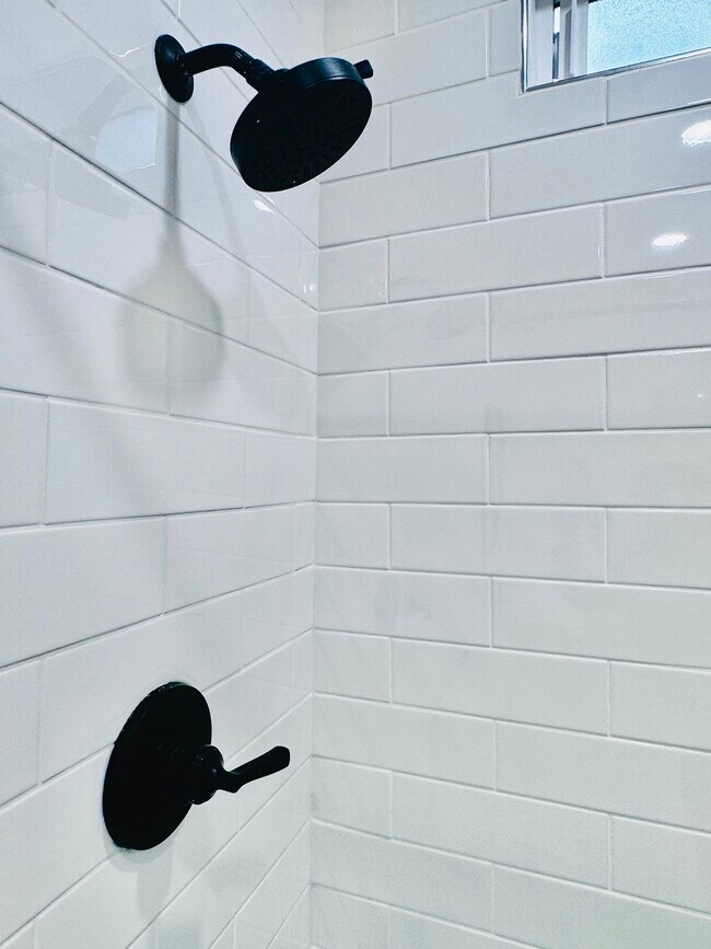 Building Photo - 1401 N 36th St