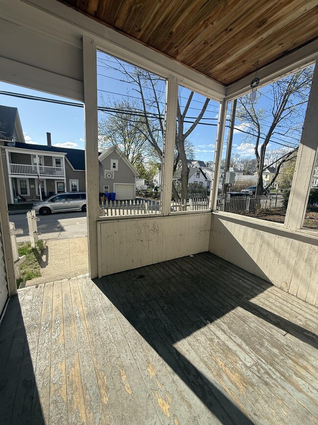 Building Photo - 442 Merrimack St