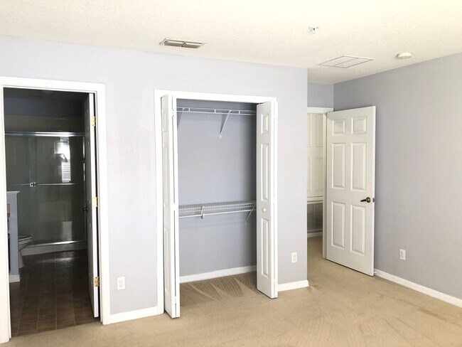 Building Photo - 13492 Applerose Ln