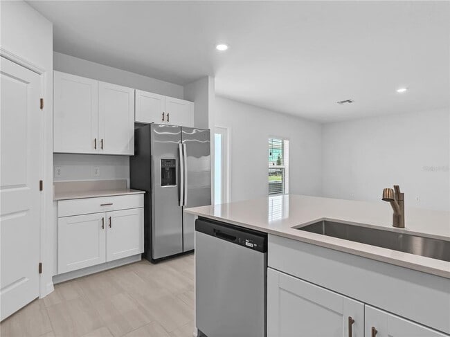 Building Photo - 6115 Blue Paloma Ct
