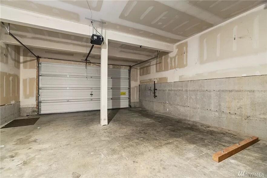 Building Photo - 7001 Covello Dr S