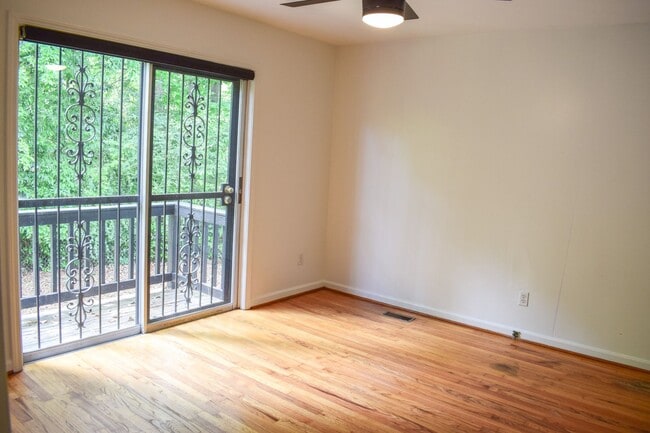 Building Photo - 1610 E 27th Ave