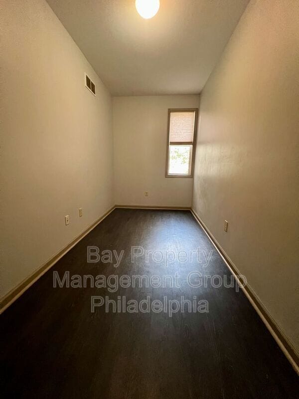 Building Photo - 2154 N Carlisle St