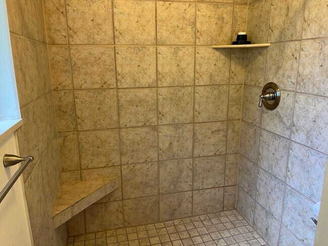 Building Photo - 765 Hermes Cir