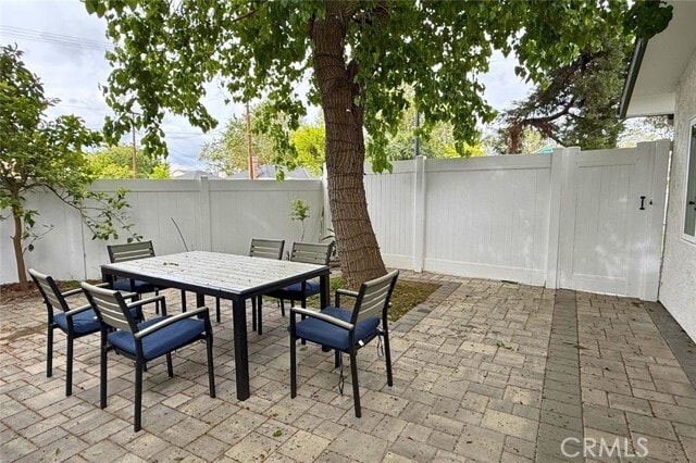 Primary Photo - 2303 N Sparks St