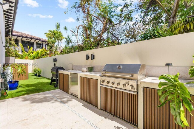 Building Photo - 3020 McDonald St