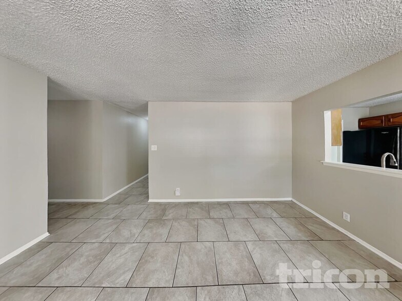 Building Photo - 5015 Walt Schirra St