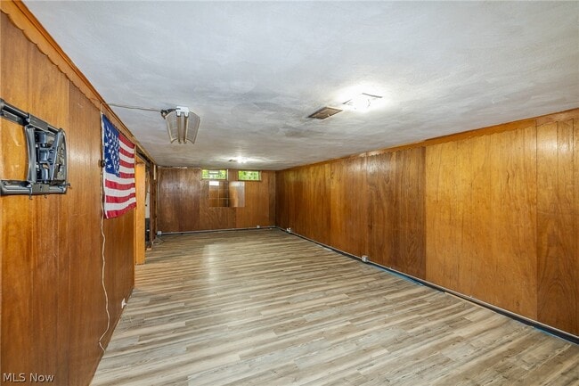 Building Photo - 5670 Cherokee Rd