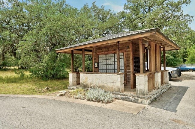 Building Photo - 107 Concord Cir