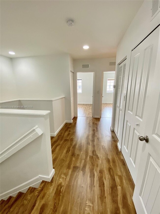 Building Photo - 21479 NW 14th Ct