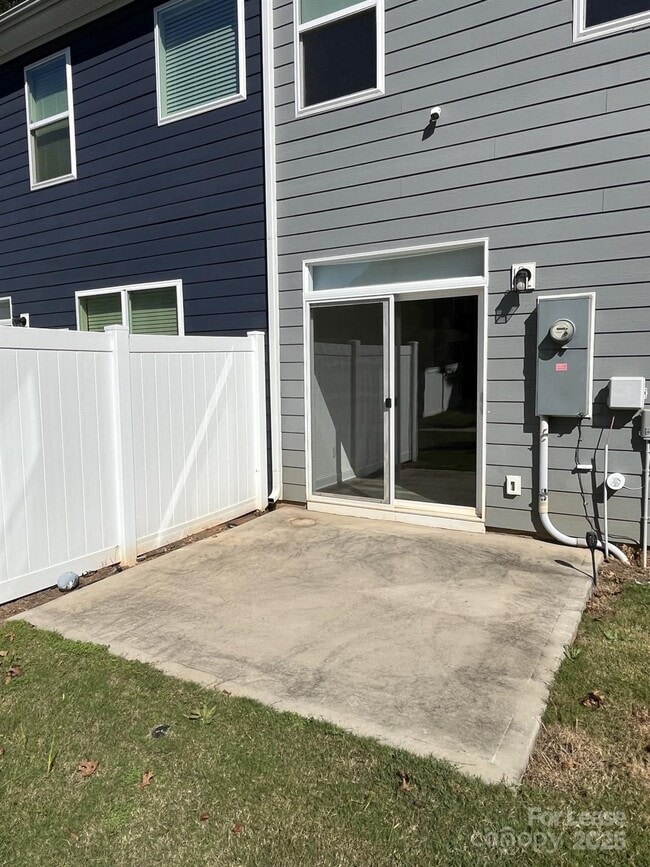 Building Photo - 6814 Harris Bay Rd