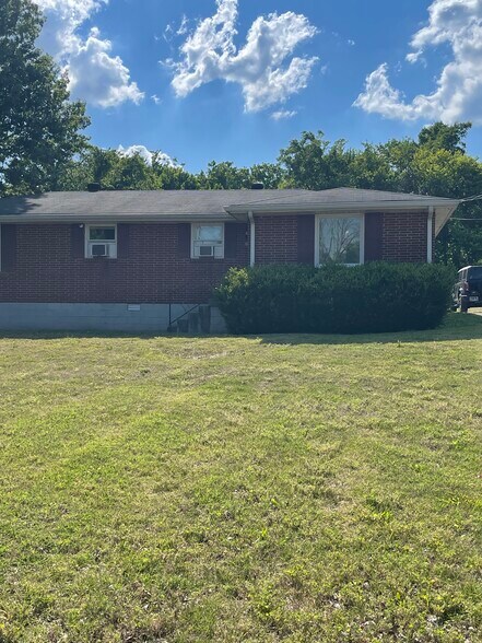 Front of duplex - 3826 Edwards Ave