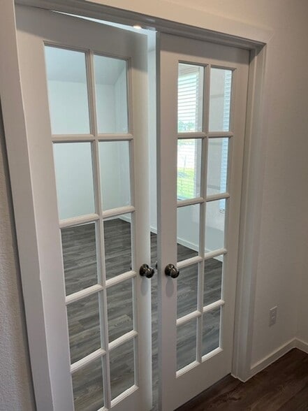 Building Photo - 4935 Caspian Wave Dr