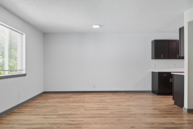 Building Photo - 6619 S Zunis Ave