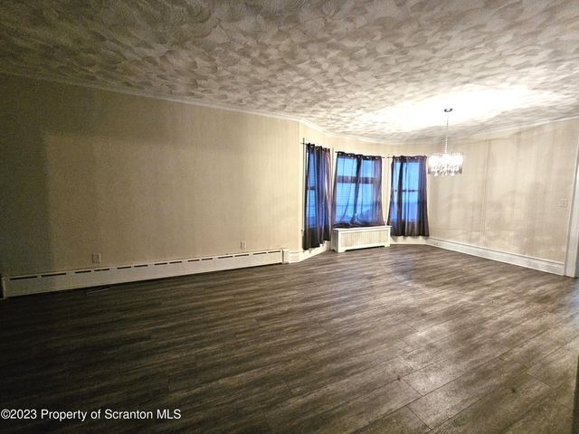 Building Photo - 1518 Linden St