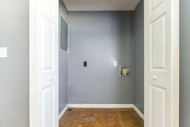 Building Photo - 1032 Taylors Mill Rd